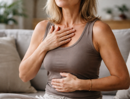 Cortisol et graisse abdominale après 45 ans : le rôle caché du stress que personne ne vous explique