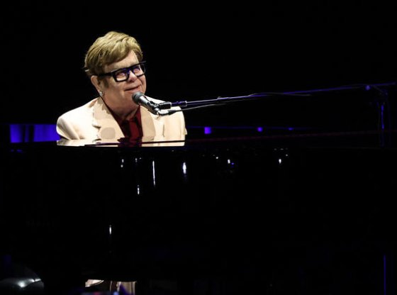 Elton John est devenu aveugle : 