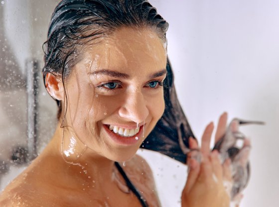 Fabriquer son shampoing maison : 5 recettes faciles pour des cheveux au top