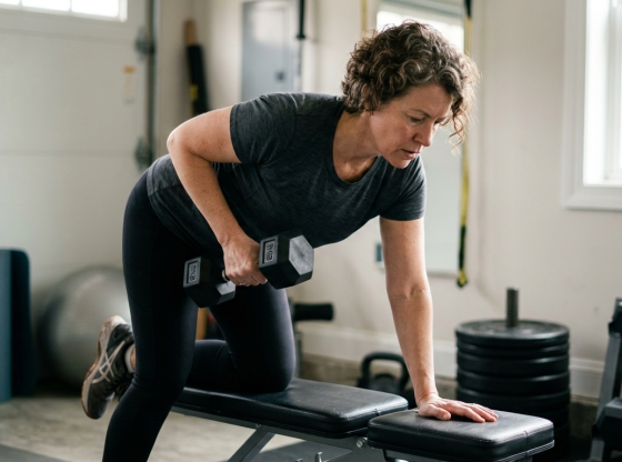 Ménopause et prise de poids : pourquoi votre corps change (et comment reprendre le contrôle)