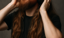 Écouter du heavy metal fait-il vraiment pousser les cheveux plus vite ?