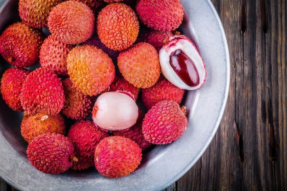 Litchi : le fruit exotique qui booste votre santé et vos desserts