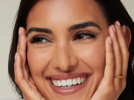 Les remèdes anti-tâches du visage : secrets pour une peau uniforme