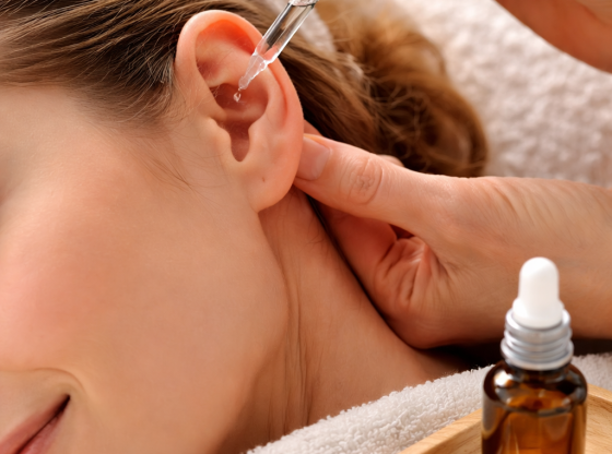 Comment nettoyer le conduit auditif sans faire d’erreur (et sans danger)