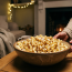Popcorn maison sucré ou salé : l’arme fatale des soirées canapé